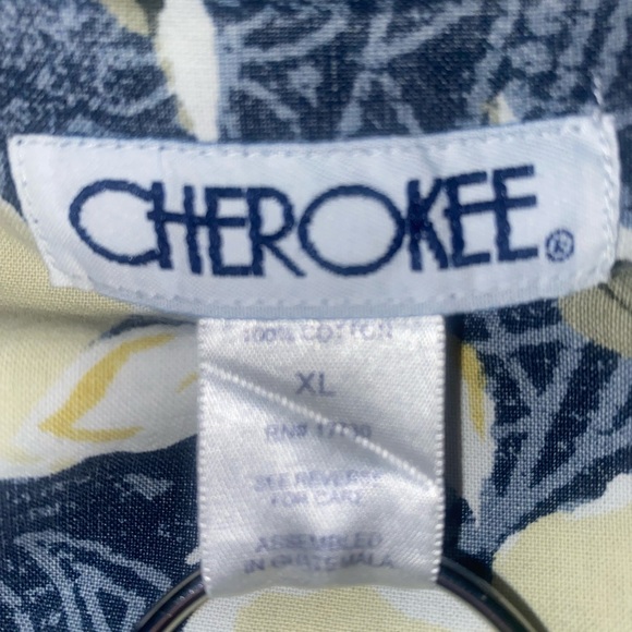 Cherokee Hawaiian Shirt. Mens Size XL. - Picture 3 of 3